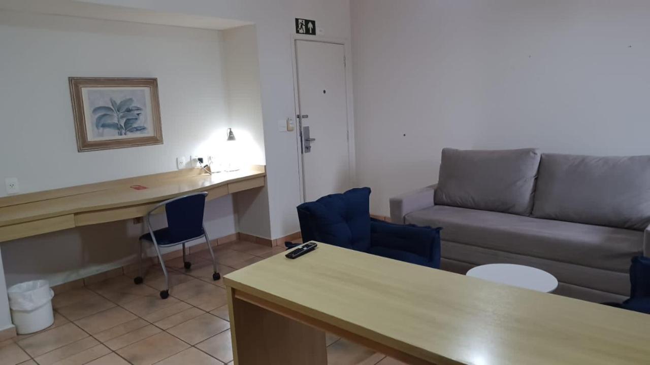 Flat Completo No Centro De Araxa - 901公寓 外观 照片